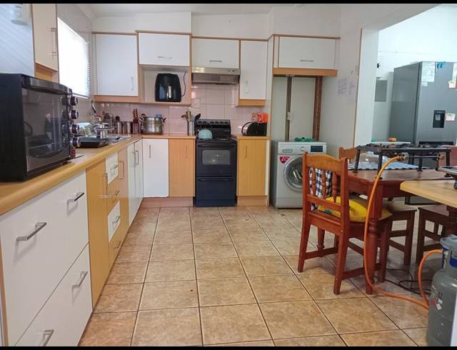 3 BEDROOM HOUSE FOR SALE IN VANDERBIJLPARK CE 2..